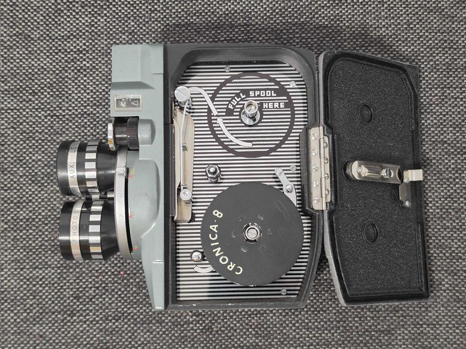 Camera vintage de filmat 8mm Cronica 8 1964