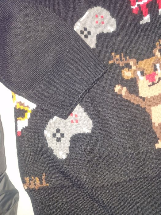 Зимно яке Mango 164р и коледен пуловер N&M 164р