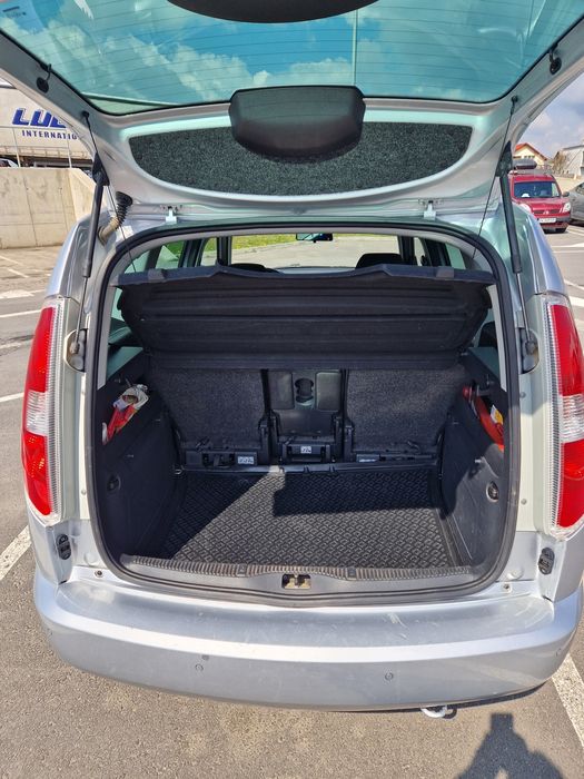 Vând Skoda Fabia Roomster