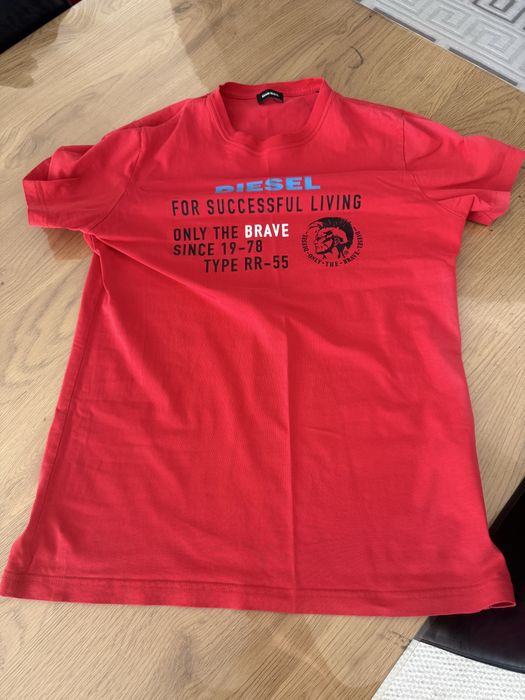 Tricou diesel s rosu