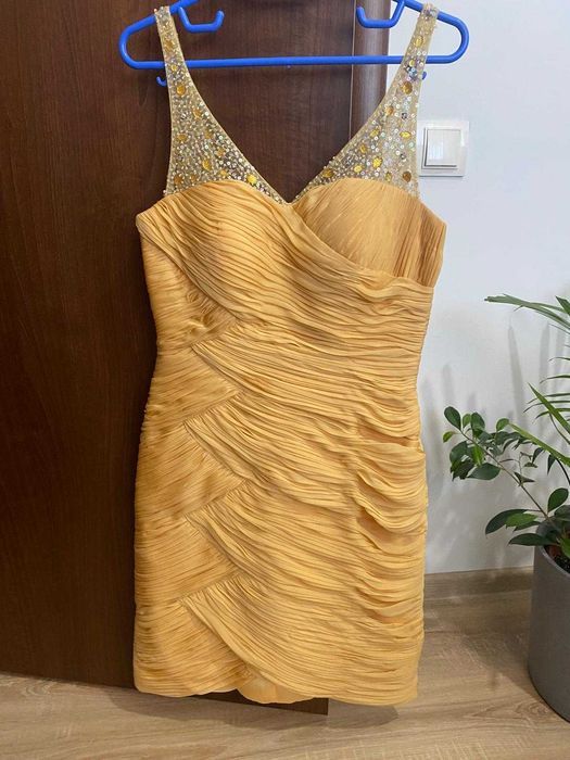 Vand Rochie de ocazie Guy Laroche - marime 38