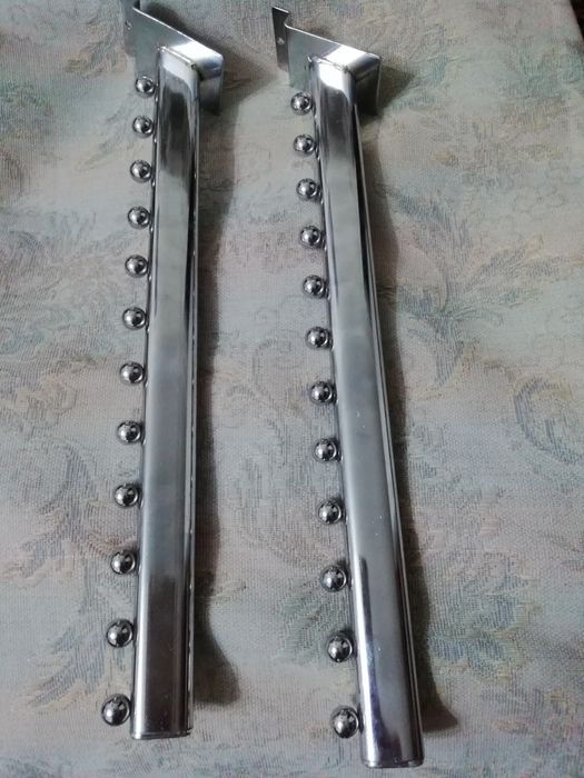 Крючки для вешалок