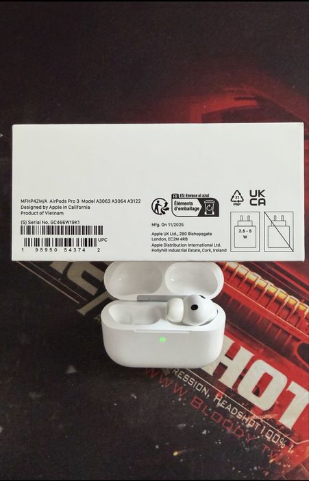 AirPods Pro 3 Carcasa + casca dreapta