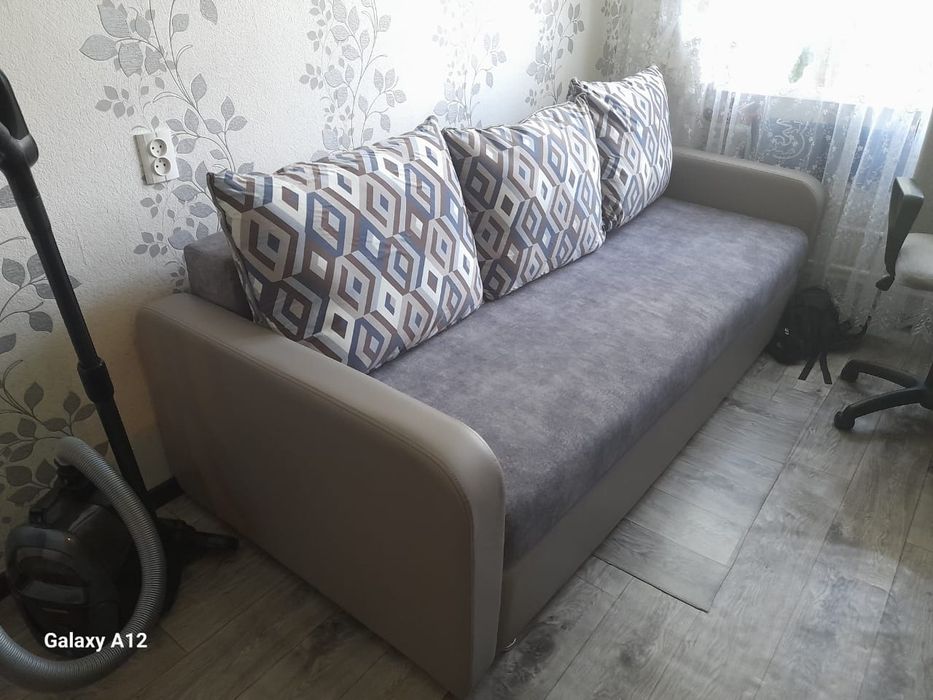 Продам диван отс.