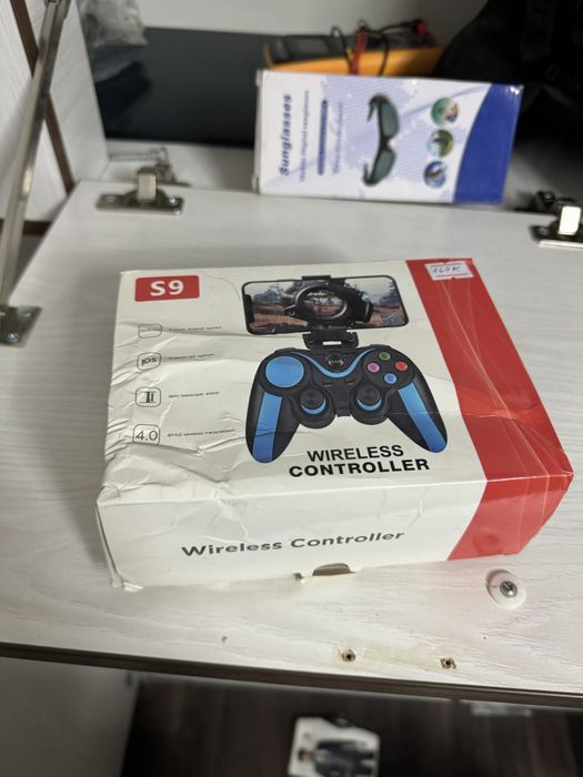 Telefonga pultli jostik