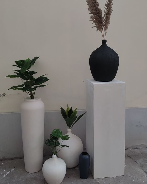 Продаётся гипсовые бутыли и вазы для декора