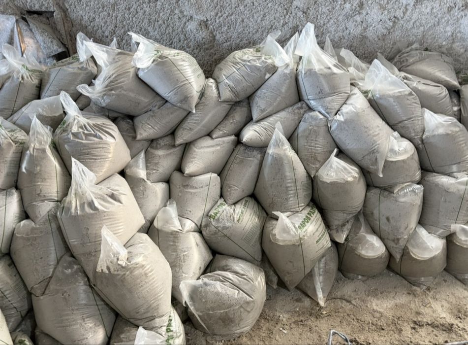 Варов разтвор 20 кг, Гасена вар 5 кг, Пясък 20 кг, Баластра 20 кг