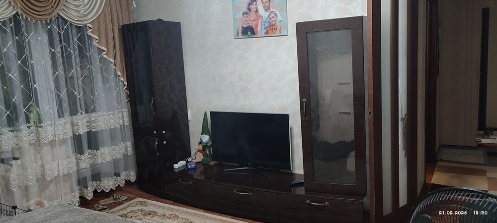 Тумба под телевизор с шкафами