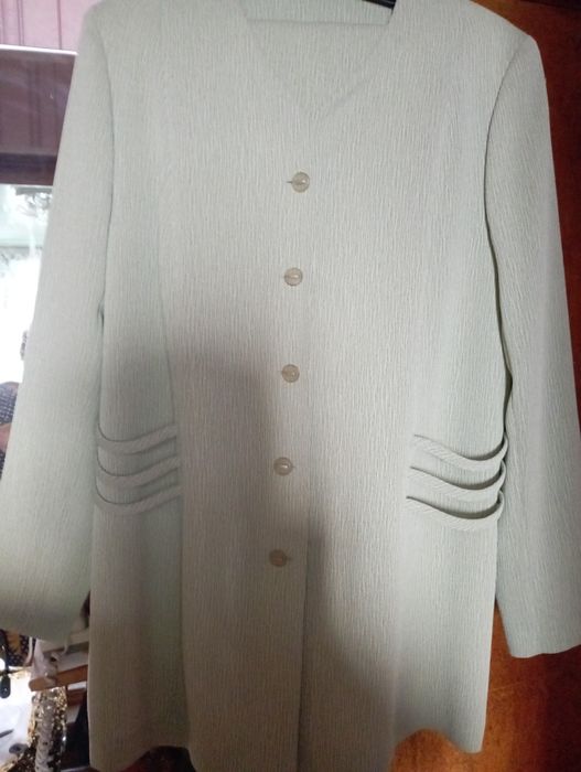 Пиджаки бархатные и костюмы