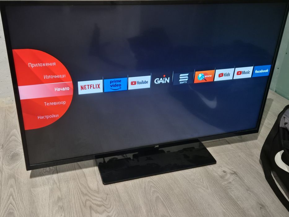JVC Smart телевизор