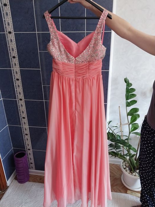 Платье нарядное 44-46 размер