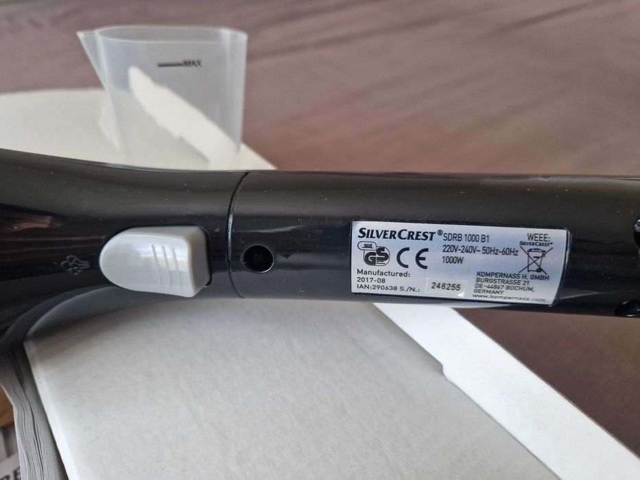 Парна ютия и четка SILVERCREST SDRB 1000 B1