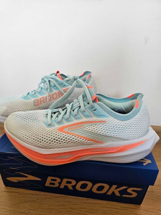 Маратонки за бягане Brooks Hyperion 3 W