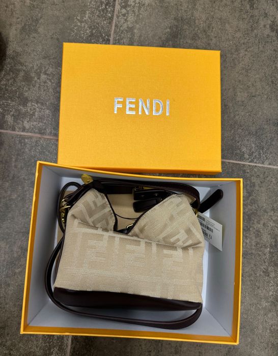 Сумка FENDI новая с биркой