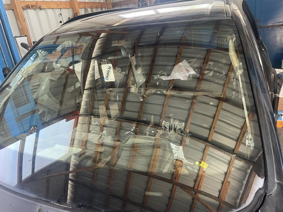 Челно стъкло за Bmw E70