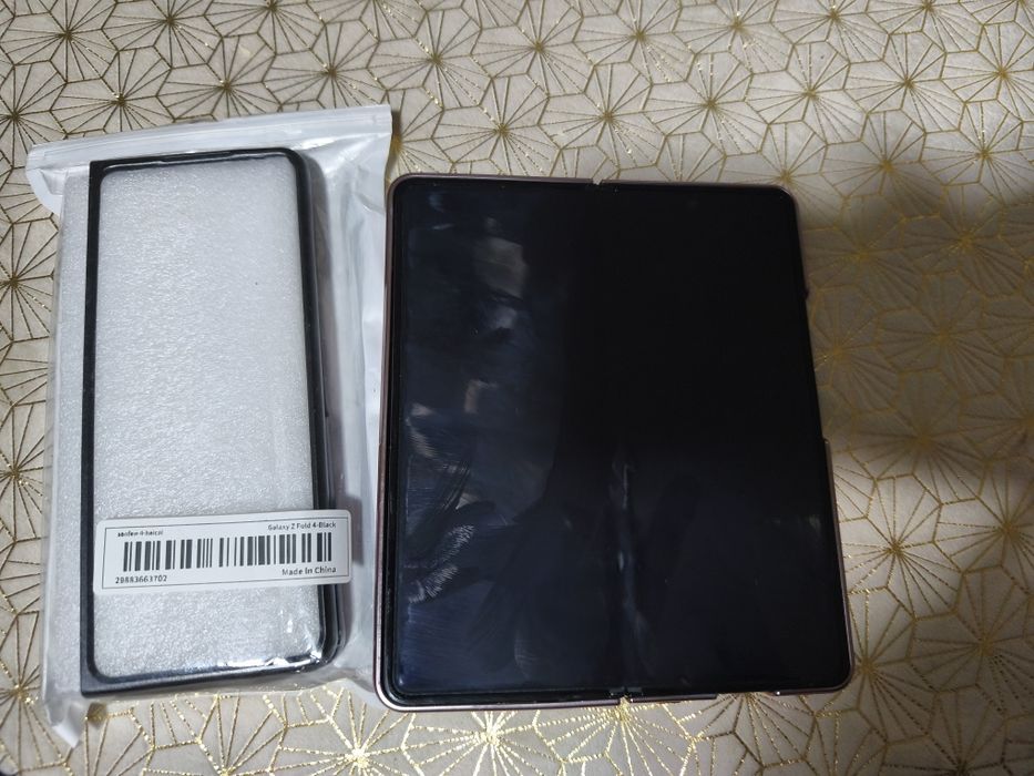 Telefon z fold 4 ( piese sau reparat)
