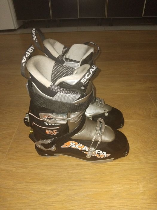 Clapari mărimea 41 Scarpa