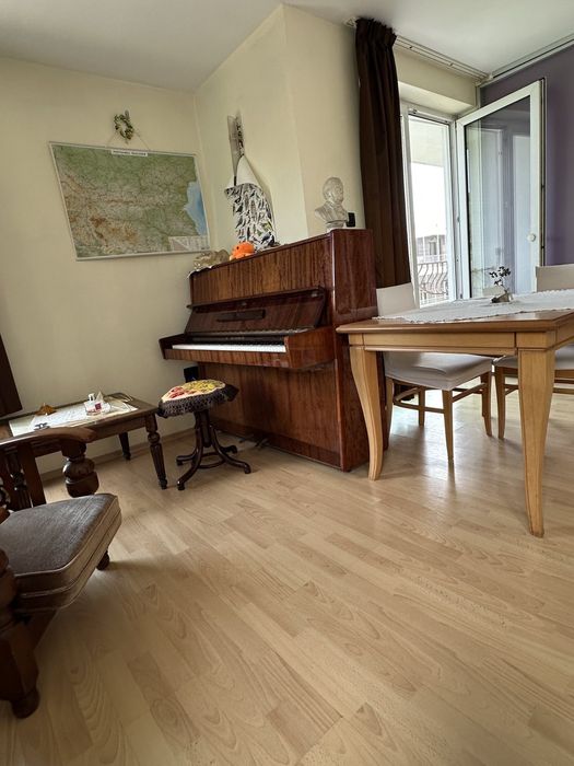 Дава се под наем Двустаен апартамент в Варна, Център - 106 кв.м за 900 € - Снимка #2