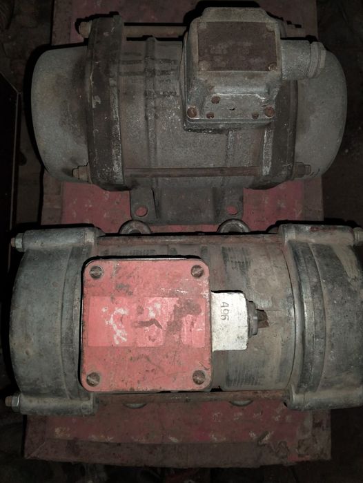 Электровибратор стройтельный