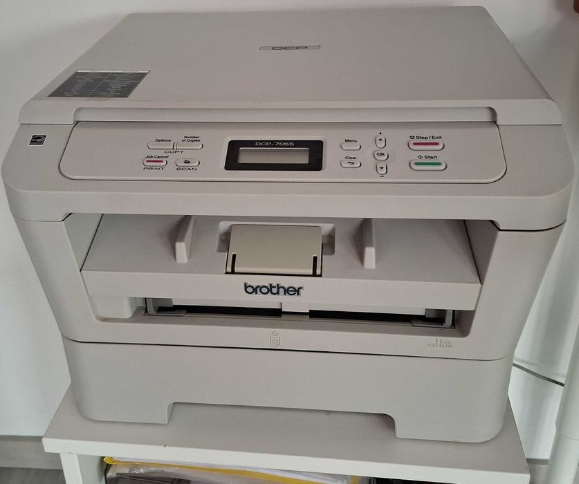 МФУ Brother DCP-7055 заедно с нова оригинална касета тонер TN2010