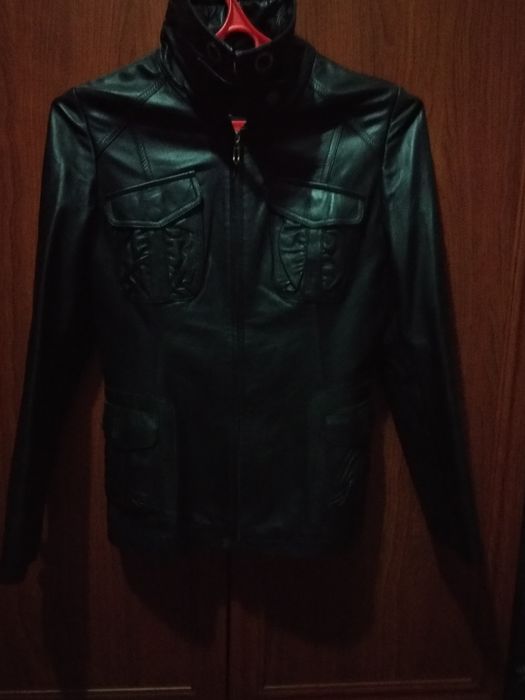 Продам кожаную куртку