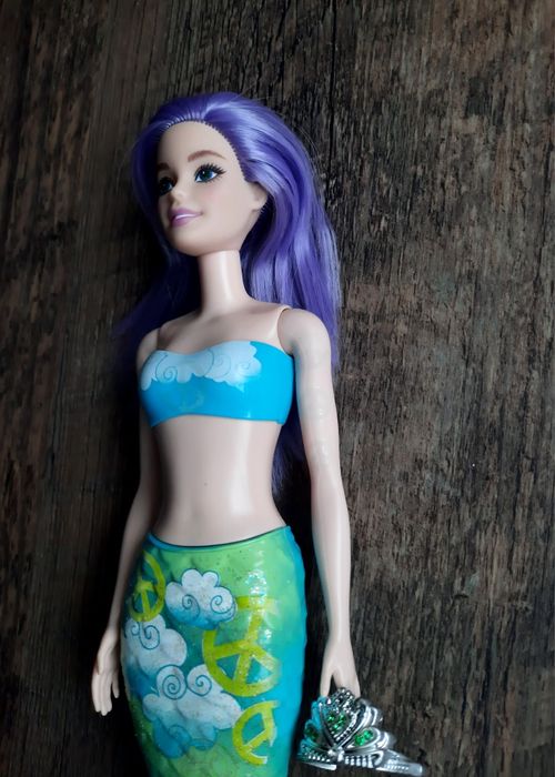 Sirenă Barbie cu păr mov