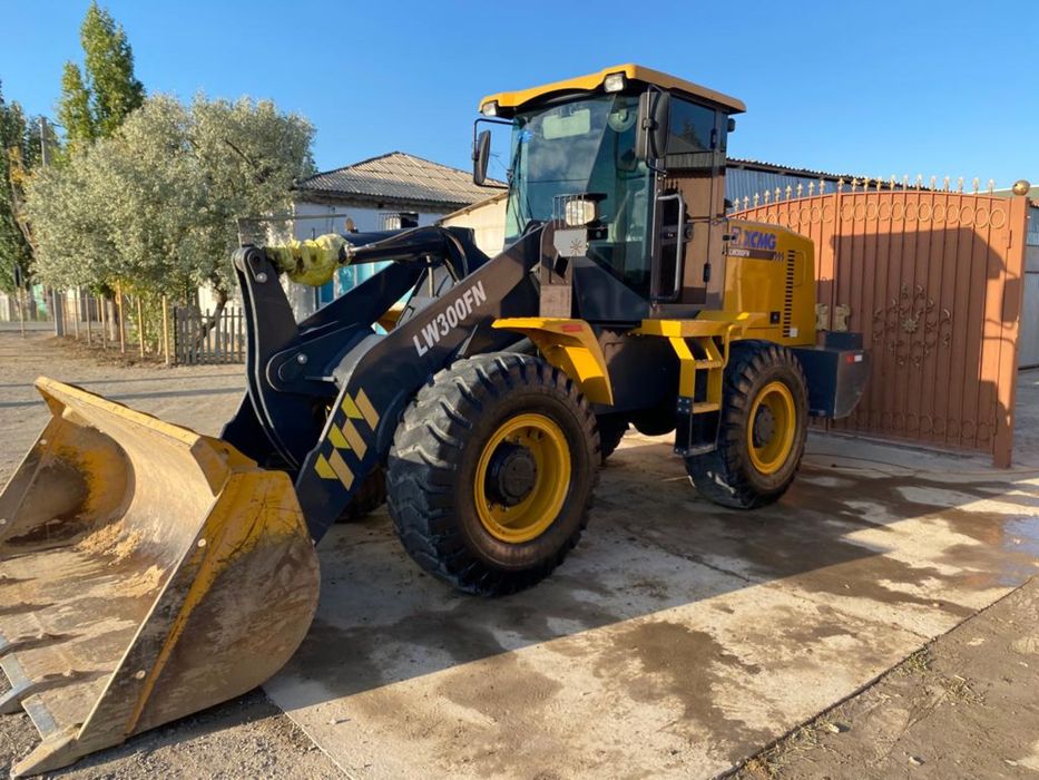 Услуги фронтального погрузчика