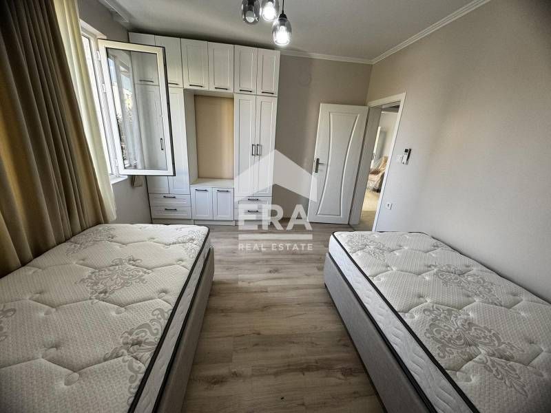 Продава се Многостаен апартамент в Хасково, Център - 89 кв.м за 2023 €/кв.м - Снимка #1