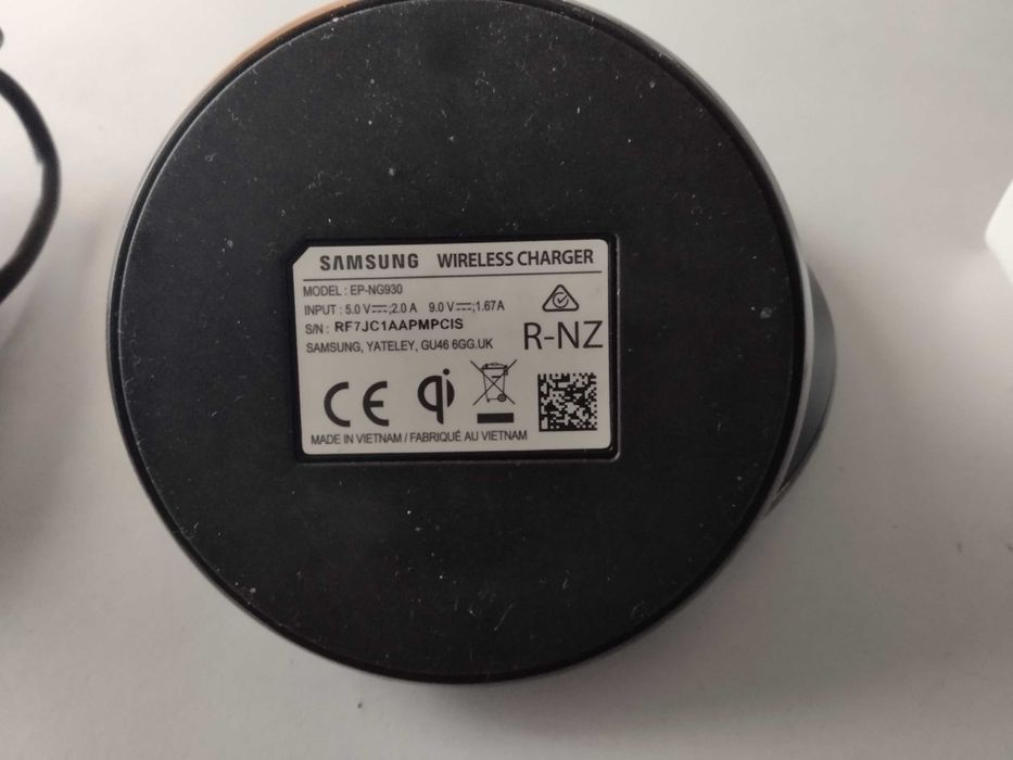 зарядно безжично устройство за Самсунг Галакси s9, s8, s7,s6,s5,s4,s3
