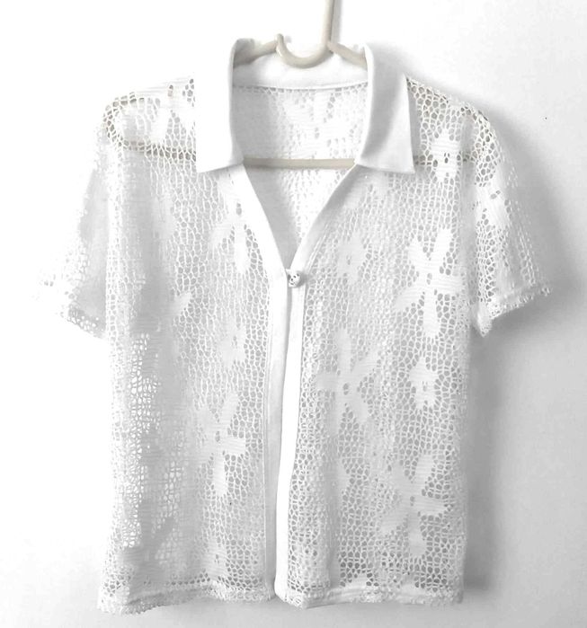 Дамски блейзър с едно копче и яка.  р-р XL/2XL , чанти 4 бр.