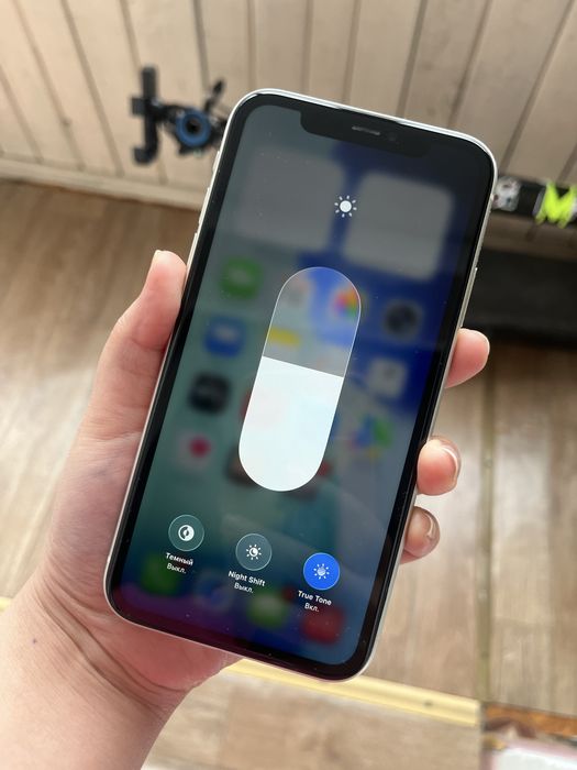 Айфон 11 128гб отличный