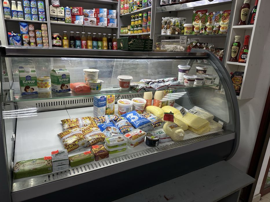 Продам холодильник витрина