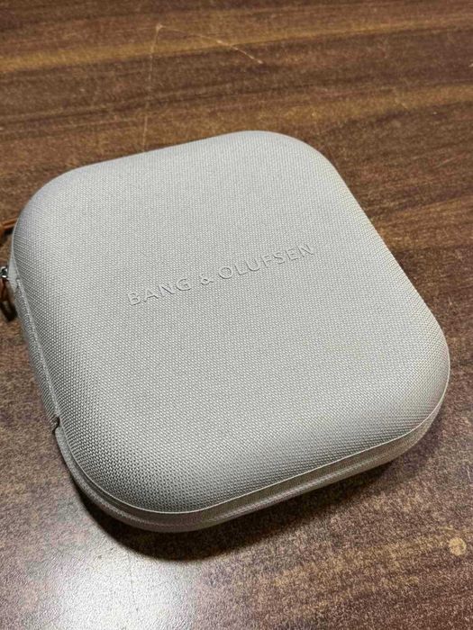 Блутут слушалки Bang & Olufsen Beoplay HX (Timber)