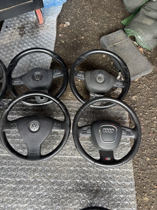 Продавам различни модели волани за VAG групата VW Audi Seat Skoda