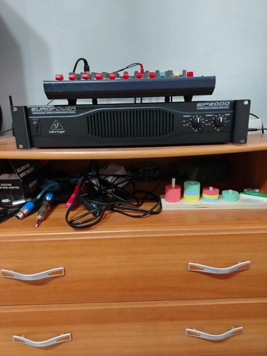 Vând sistem audio profesional 800W complect