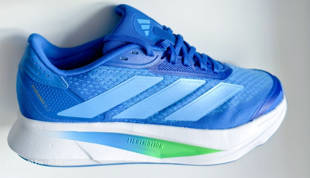 Продаются мужские кроссовки Adidas