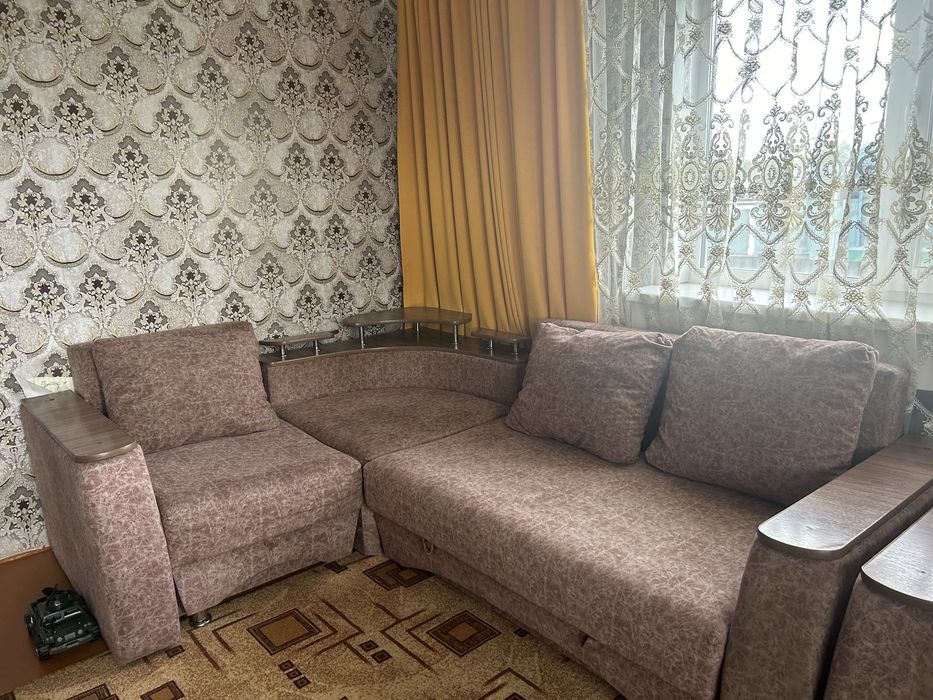Продам диван в хорошем состоянии