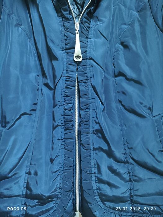 Теплая женская куртка