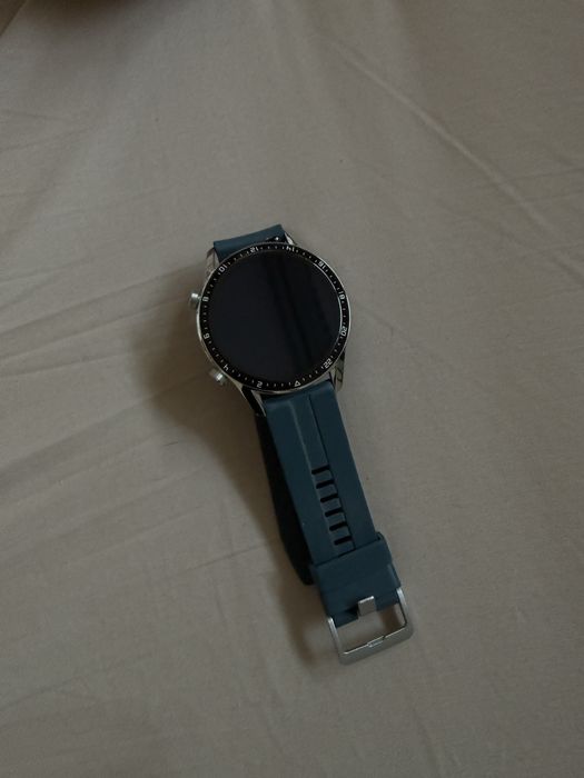 Часовник Huawei gt2