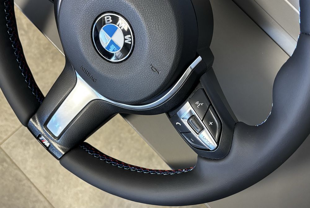 Volan M airbag rotund impecabil original Bmw seria 1 3 4 F20 F21 F20 F30 F32 F35 F31 cod 3074437 Bmw