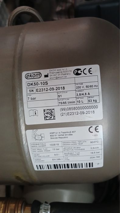 Продаётся компрессор стоматологический