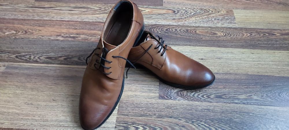 Официални мъжки обувки и колан