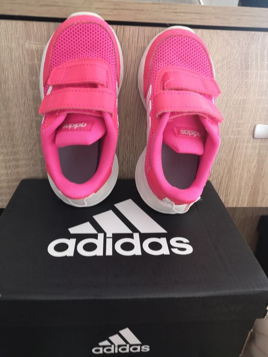 Маратонки за момиче Adidas