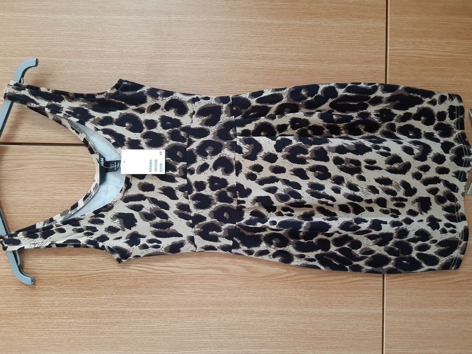 Rochii noi de la H&M, mar. 34 si 36