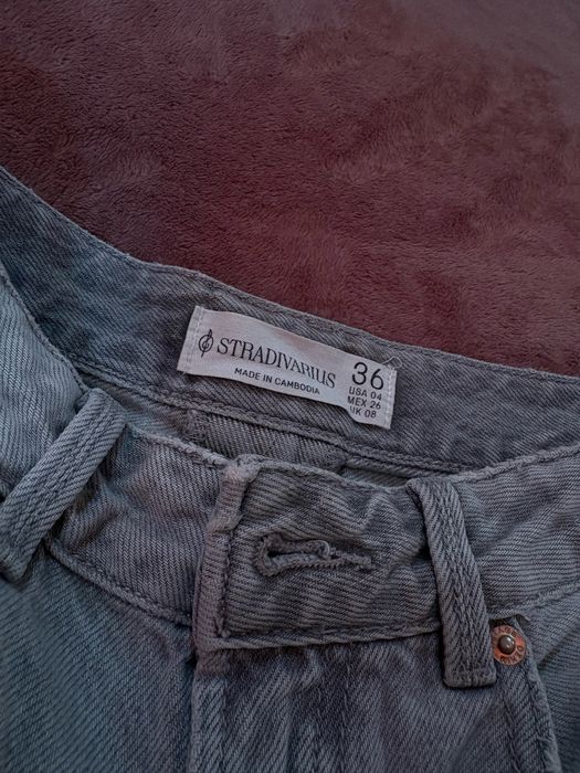 Blugi scurti Stradivarius