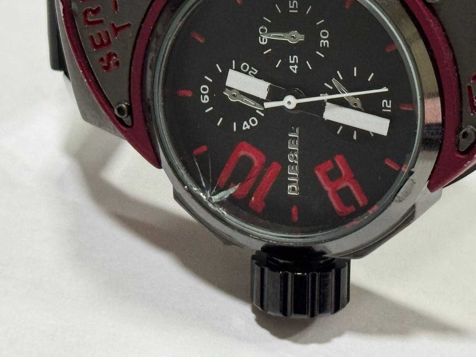Часовник Diesel Series T-37