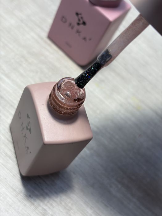 Цветна каучукова база ДНК