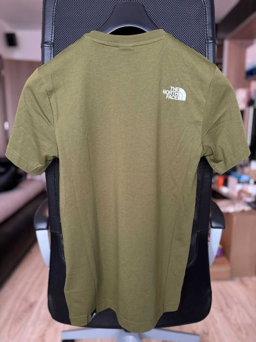 Tricou The North Face, barbati, marime XS, regular fit, nou