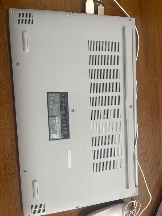 Продам срочно ноутбук новый