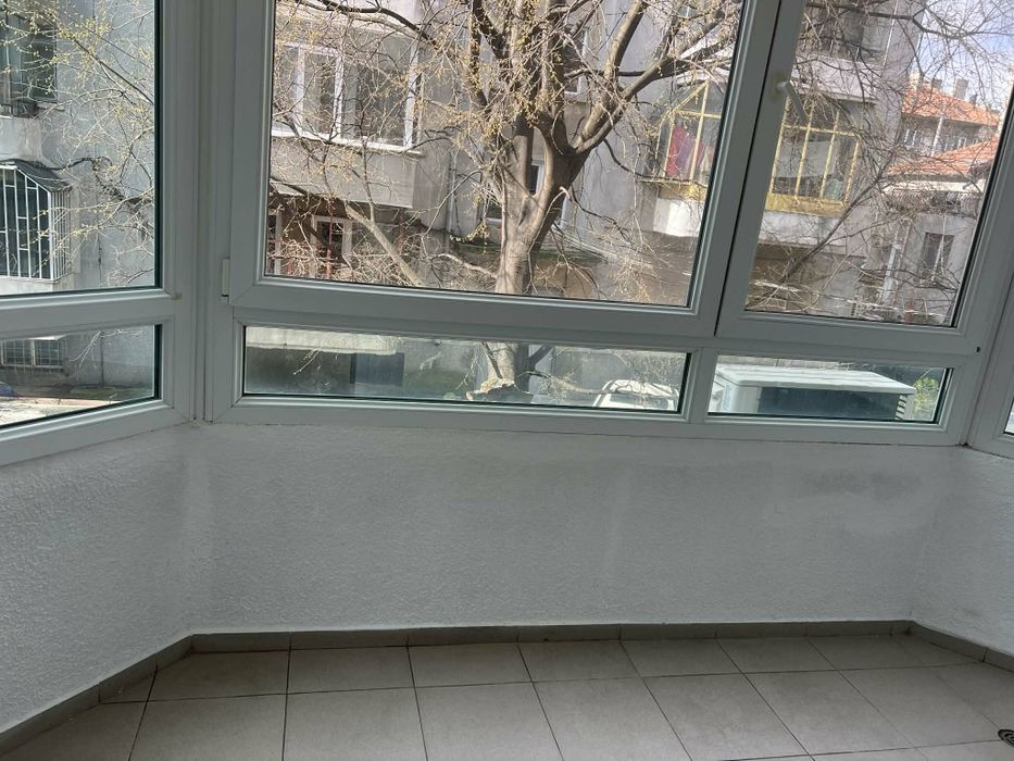 Дава се под наем Едностаен апартамент в Варна, Спортна зала - 50 кв.м за 448.8 € - Снимка #4